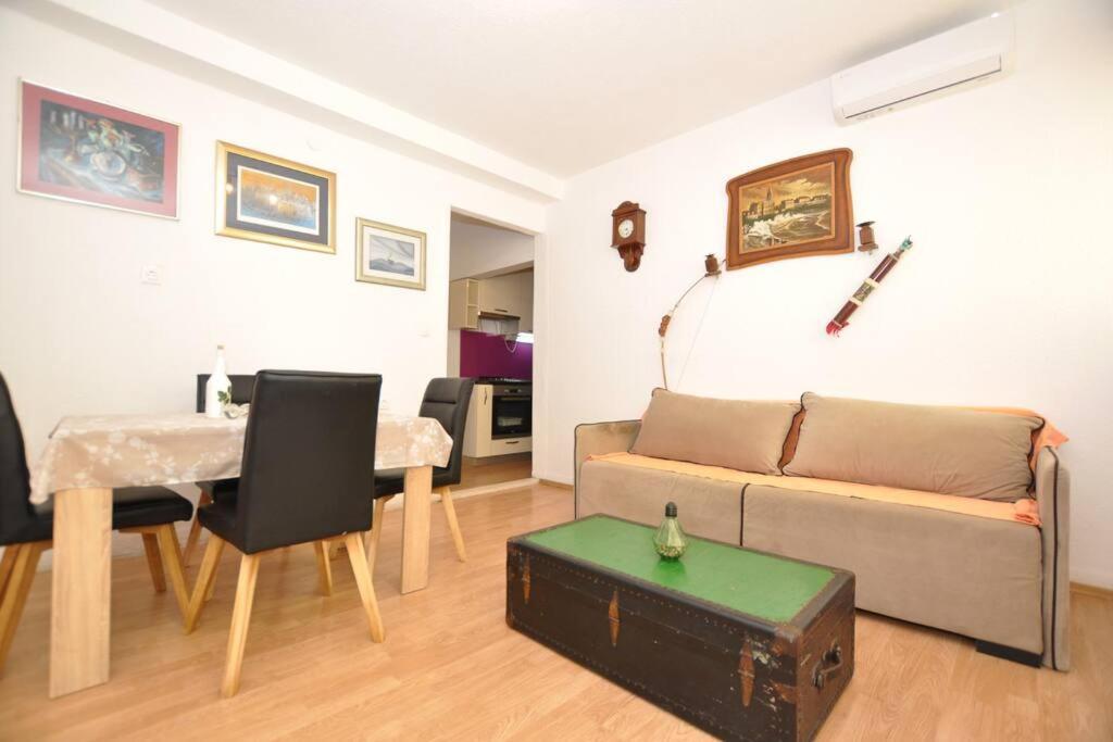 Central Apartment Marco Polo Split Zewnętrze zdjęcie